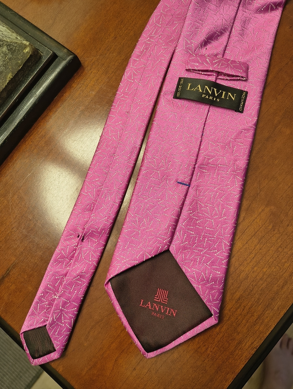Lanvin Pink Silk Geometric Pattern Tie